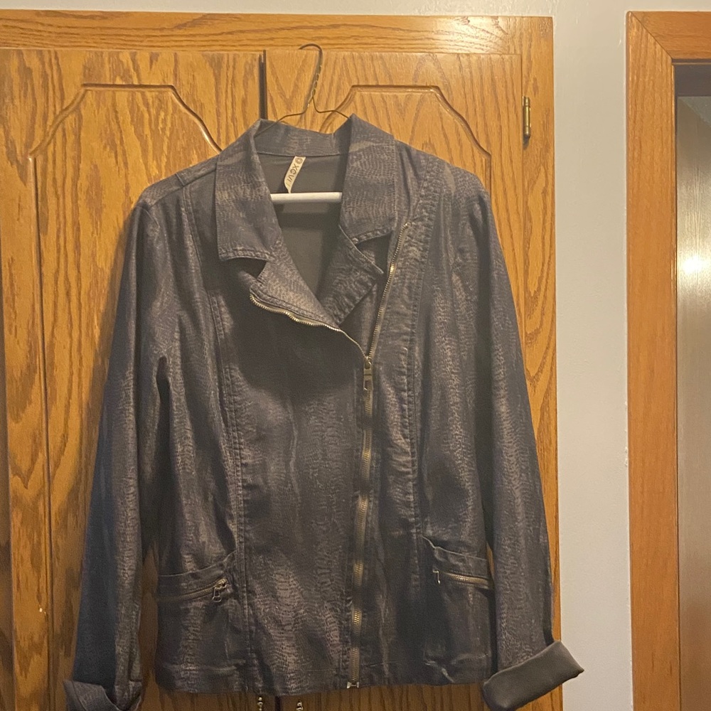 XCVI grayish faux Leather lookJacket for Women
